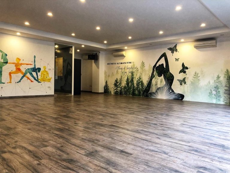 tranh vẽ tường yoga