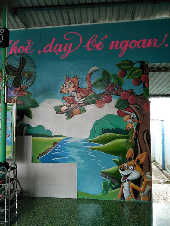 Tranh vẽ tường khỉ con và cáo