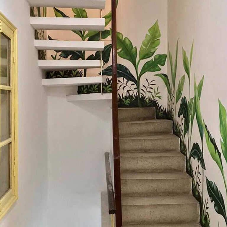 Tranh vẽ tường cầu thang quán cafe